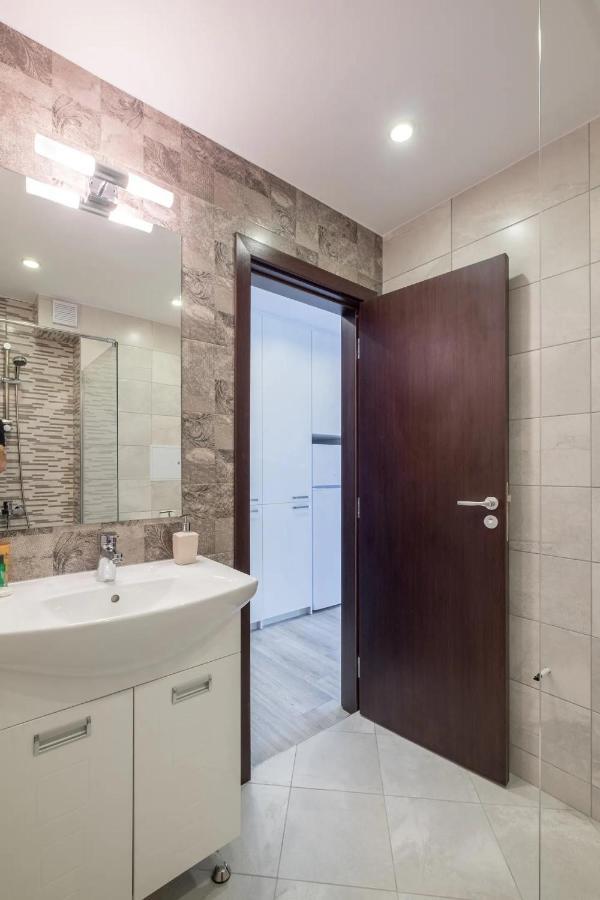 Quiet & Airy Modern Apt. Top Centre Free Parking ソフィア エクステリア 写真